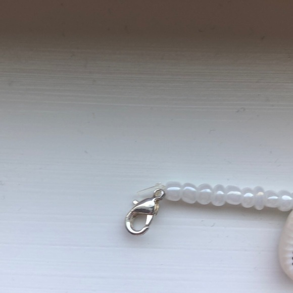 beaded puka shell choker - Picture 2 of 4